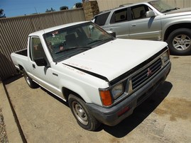 1993 MITSUBISHI MIGHT MAX PICK UP 2DOOR WHITE 2.4 MT 2WD 203967